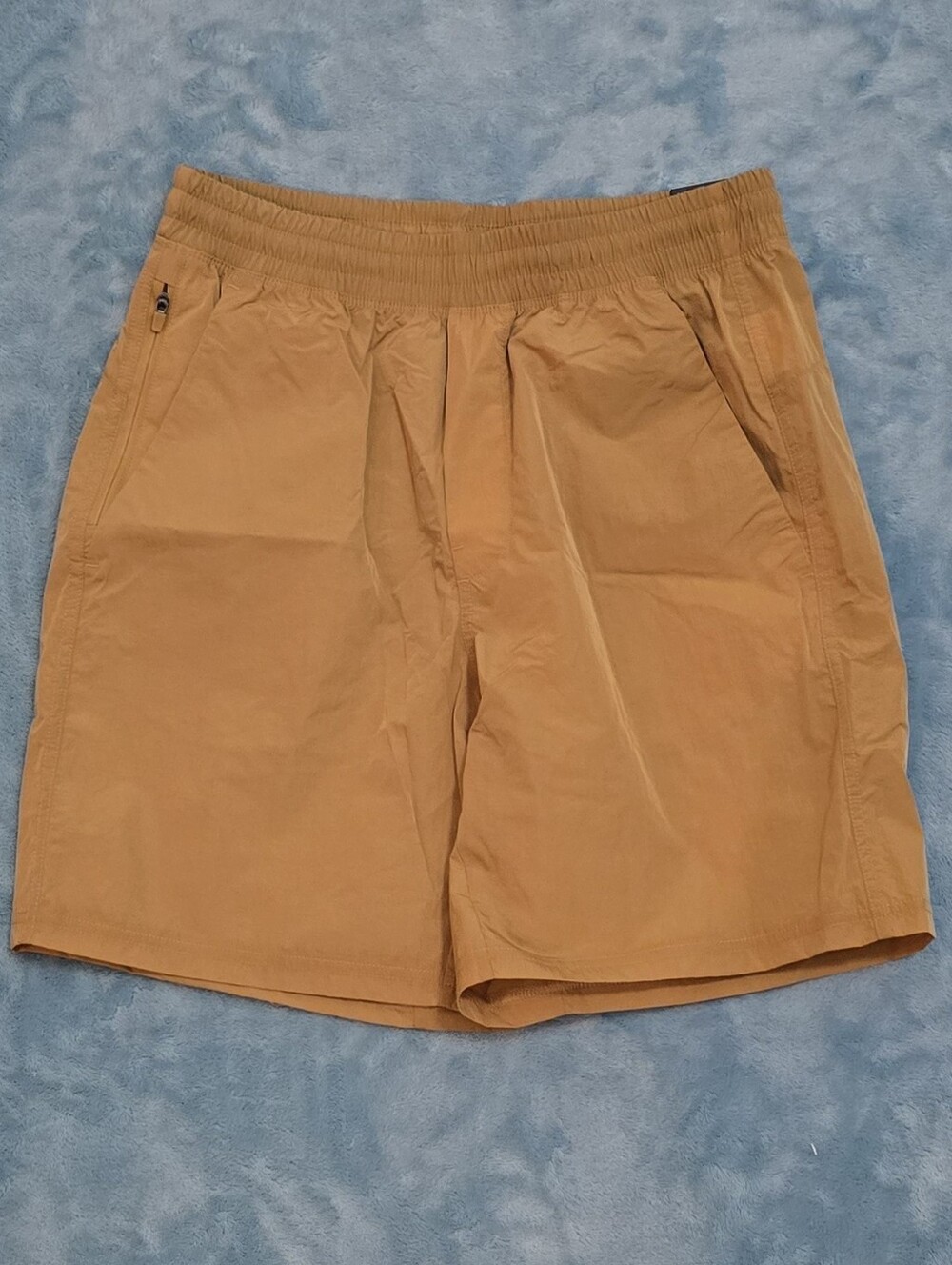 VRST Men's Small All In Short Unlined Palomino Gold Shine Shorts